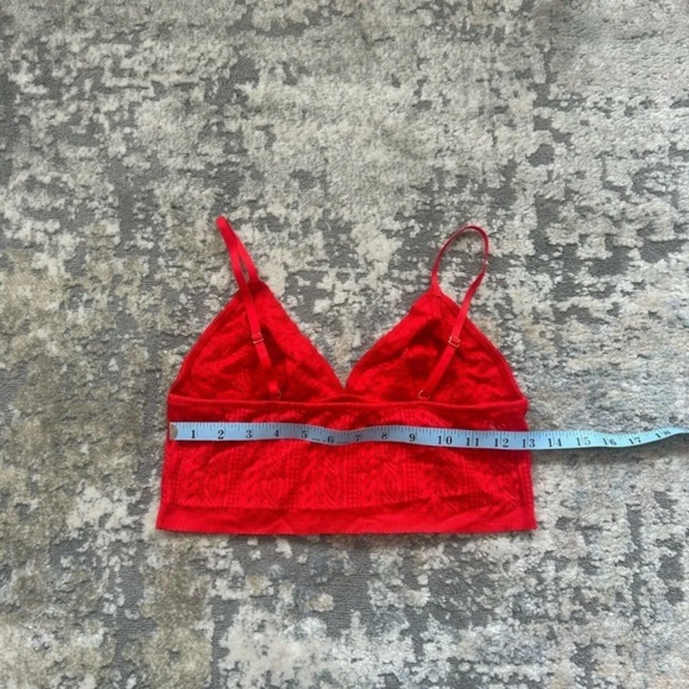 NWOT Aerie Red‎ Lace Bralette with Adjustable Straps M